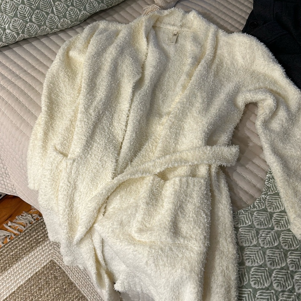 Skims cozy robe